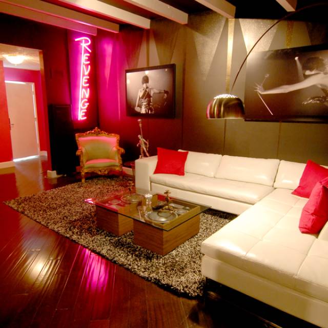 The Antonio Suite